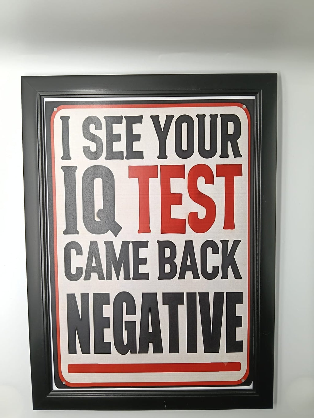 Tablou "Negative IQ Test"