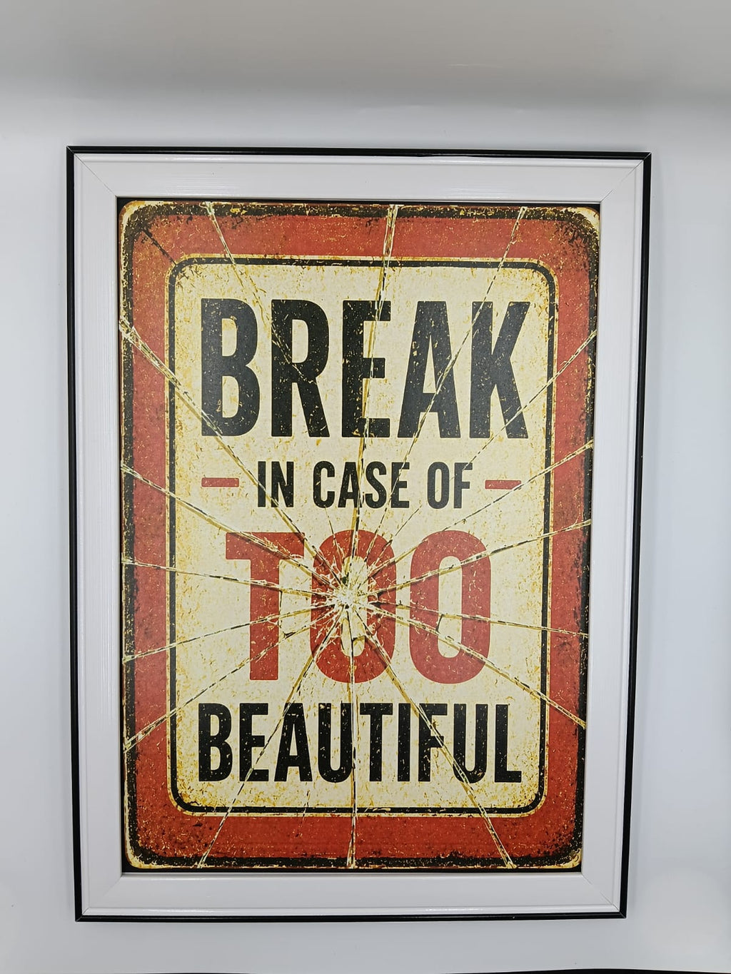 Tablou "Break In Case"